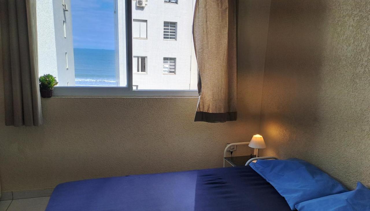 Апартаменты Vista Pro Mar - Pe Na Areia - Praia De Pitangueiras Гуаружа Экстерьер фото